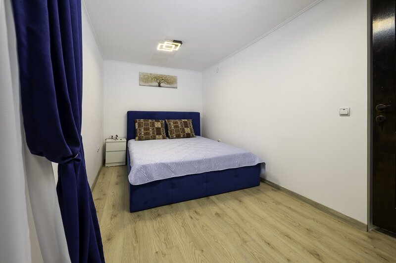 Sector 3, zona Piata Muncii, spital Victor Babes.